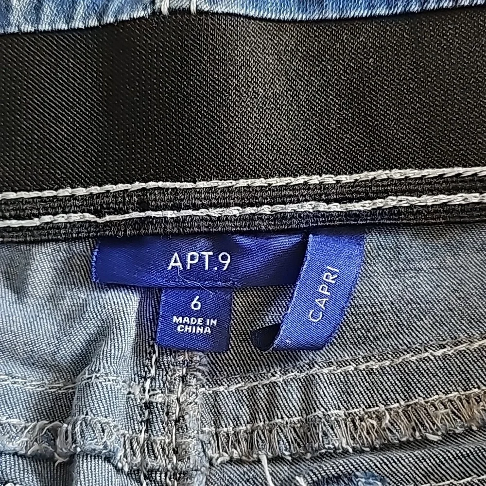 Jeans - Picture 5 of 6